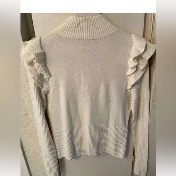 cinq a sept Palomino Ruffle Turtleneck Pullover Sweater sz L - Picture 8 of 8